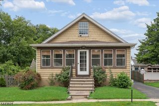 91 Mcadoo Ave, Hamilton Twp., NJ 08619