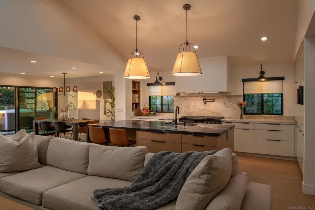 5876 Highplace Dr, San Diego, CA 92120 — photo 3