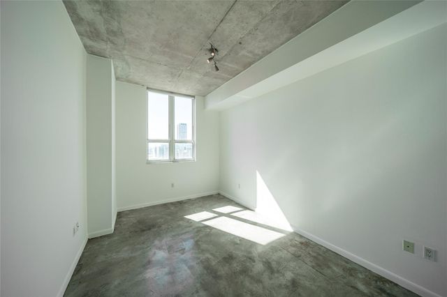 234 NE 3rd Street 2007, Miami, FL 33132