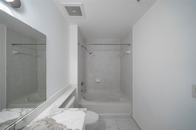 234 NE 3rd Street 2007, Miami, FL 33132