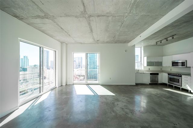 234 NE 3rd Street 2007, Miami, FL 33132