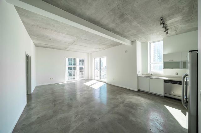 234 NE 3rd Street 2007, Miami, FL 33132