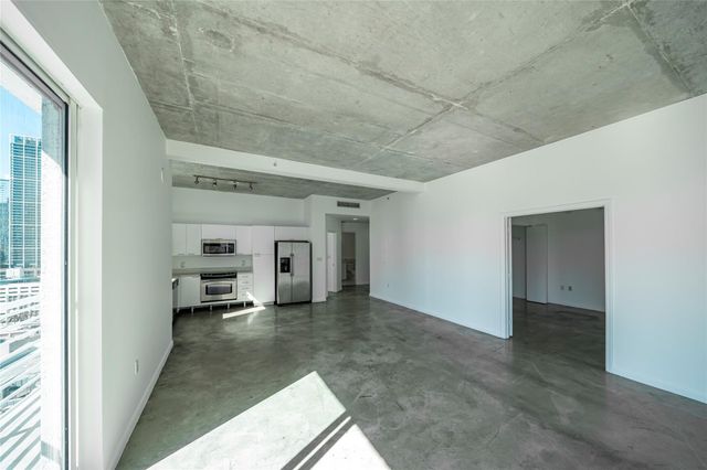 234 NE 3rd Street 2007, Miami, FL 33132