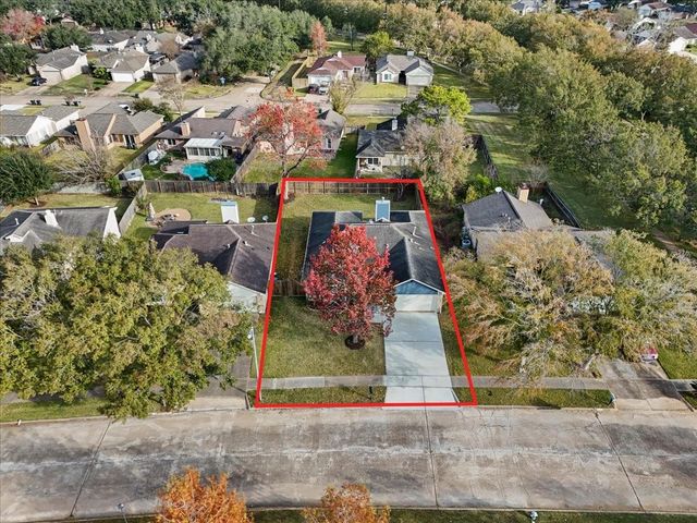 3411 Sam Houston Drive, Sugar Land, TX 77479