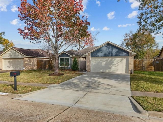 3411 Sam Houston Drive, Sugar Land, TX 77479