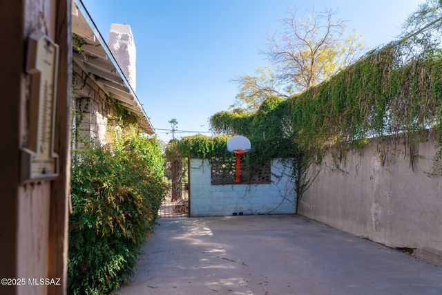 478 W Noon Street, Nogales, AZ 85621