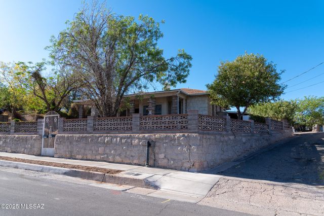 478 W Noon Street, Nogales, AZ 85621
