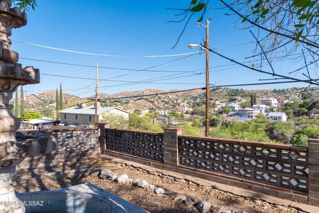 478 W Noon Street, Nogales, AZ 85621