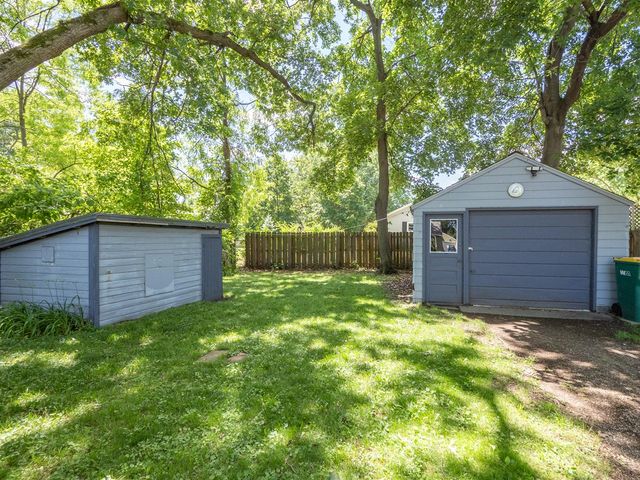 2206 Clarence Drive, Portage, MI 49002