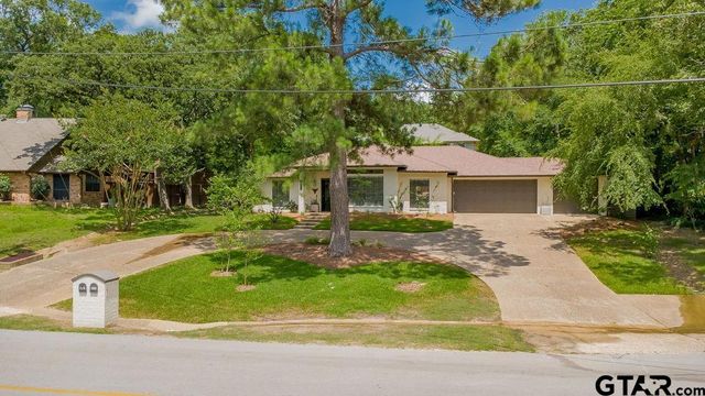 555 Hideaway Lane East, Hideaway, TX 75771