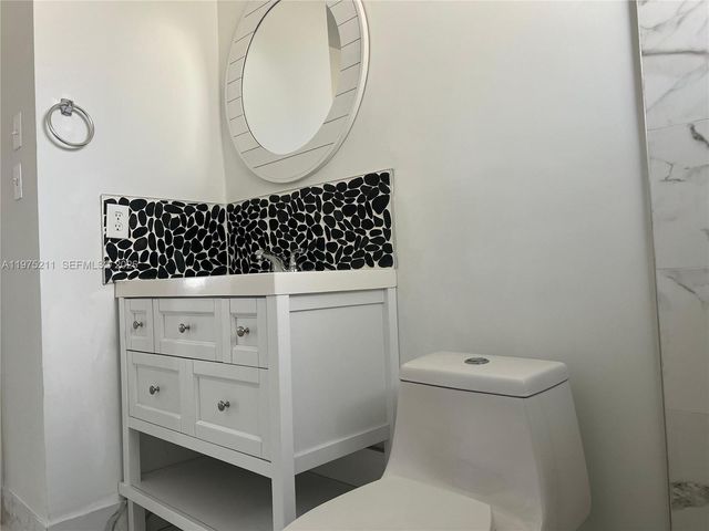 5909 NW 67th Ave, Tamarac, FL 33321