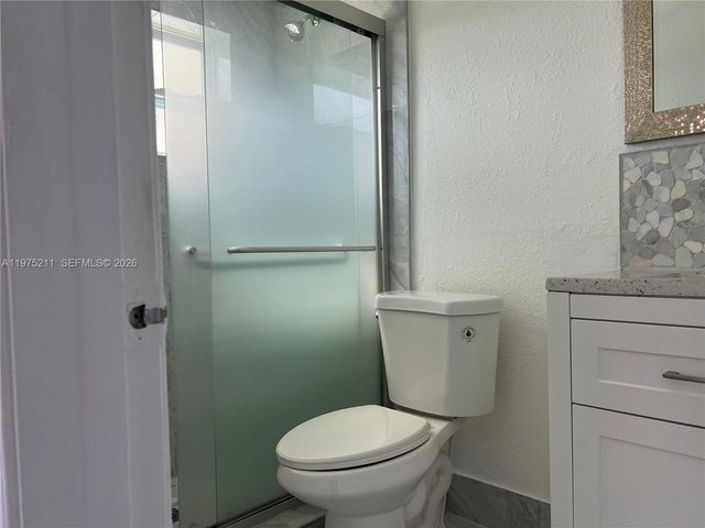 5909 NW 67th Ave, Tamarac, FL 33321