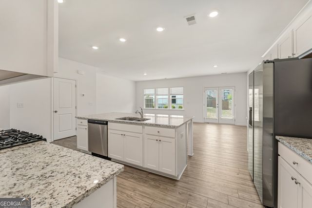 649 Isom Walk, Suwanee, GA 30024