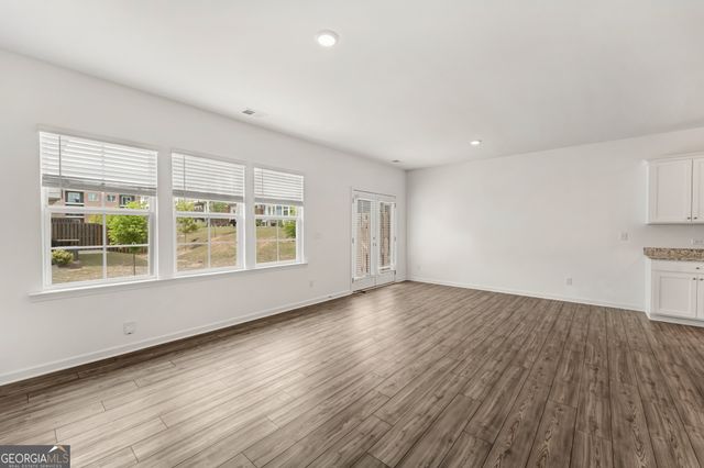 649 Isom Walk, Suwanee, GA 30024