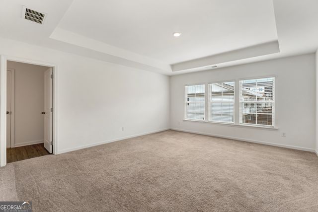 649 Isom Walk, Suwanee, GA 30024
