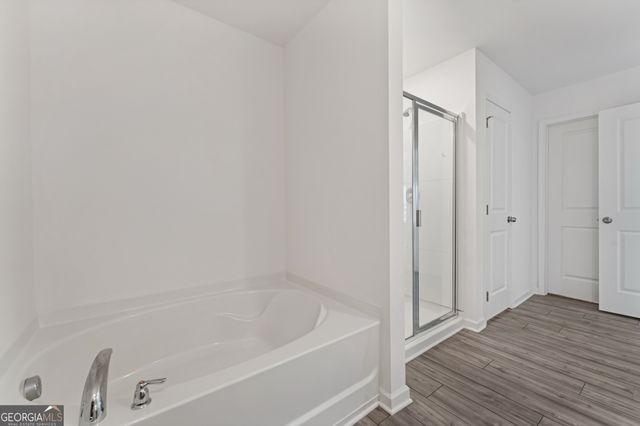 649 Isom Walk, Suwanee, GA 30024