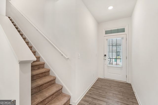 649 Isom Walk, Suwanee, GA 30024
