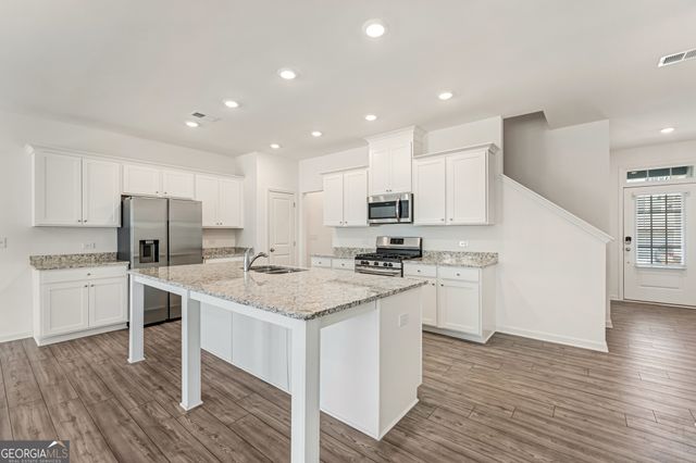 649 Isom Walk, Suwanee, GA 30024