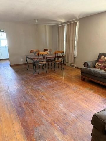 1019 9th Avenue N, Fargo, ND 58102
