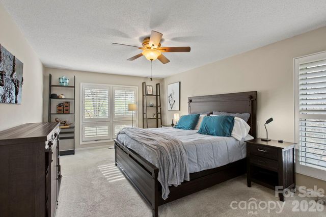 122 Broadmoor Drive, Flat Rock, NC 28731