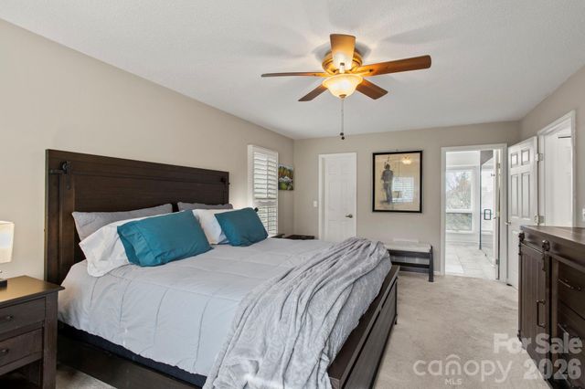 122 Broadmoor Drive, Flat Rock, NC 28731