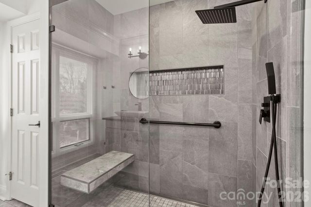 122 Broadmoor Drive, Flat Rock, NC 28731