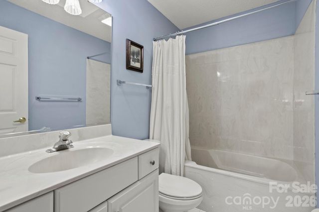 122 Broadmoor Drive, Flat Rock, NC 28731