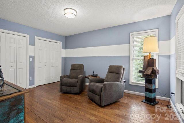 122 Broadmoor Drive, Flat Rock, NC 28731