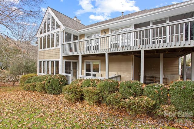 122 Broadmoor Drive, Flat Rock, NC 28731