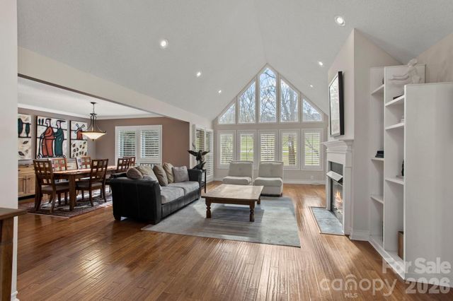 122 Broadmoor Drive, Flat Rock, NC 28731