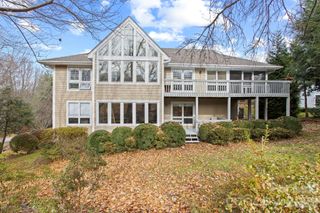 122 Broadmoor Drive, Flat Rock, NC 28731