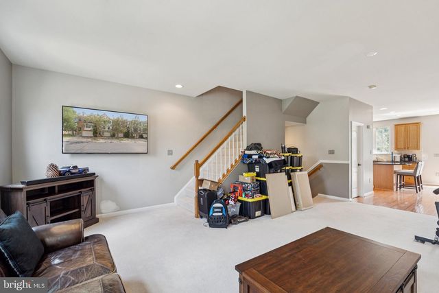 24722 CLOCK TOWER SQ, Aldie, VA 20105