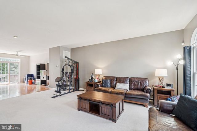 24722 CLOCK TOWER SQ, Aldie, VA 20105