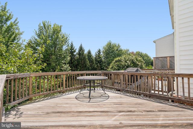 24722 CLOCK TOWER SQ, Aldie, VA 20105
