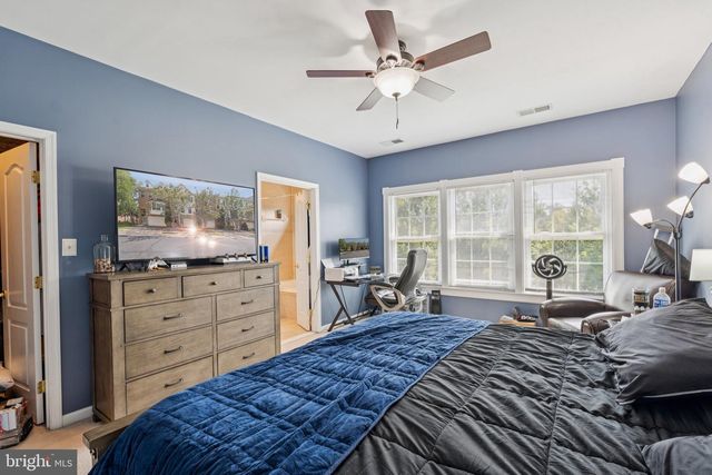 24722 CLOCK TOWER SQ, Aldie, VA 20105