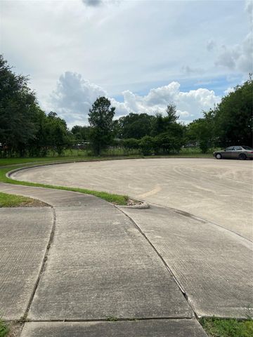 4007 Knotty Oaks Trail, Houston, TX 77045