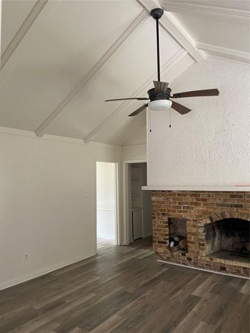 4007 Knotty Oaks Trail, Houston, TX 77045