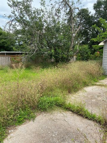 4007 Knotty Oaks Trail, Houston, TX 77045