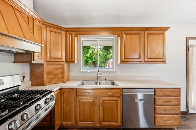 80 Lilly Lane, Huntington, WV 25705