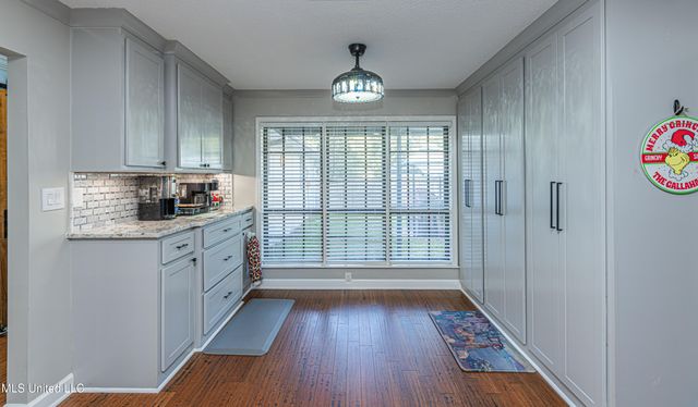 231 Greenfield Place, Brandon, MS 39047