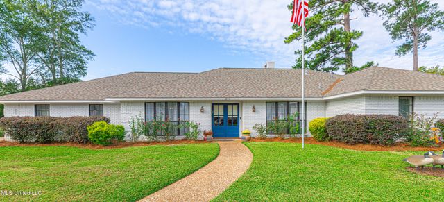 231 Greenfield Place, Brandon, MS 39047