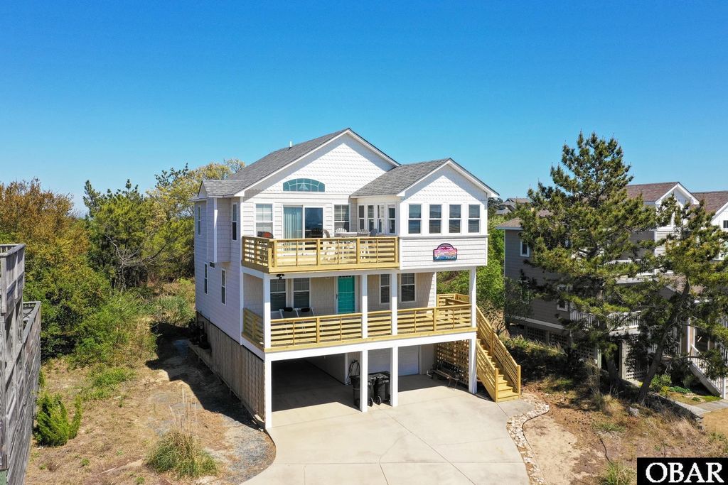 Image 1 of property listing at 3505 Bay Drive Lot 7, Kitty Hawk, NC 27949
