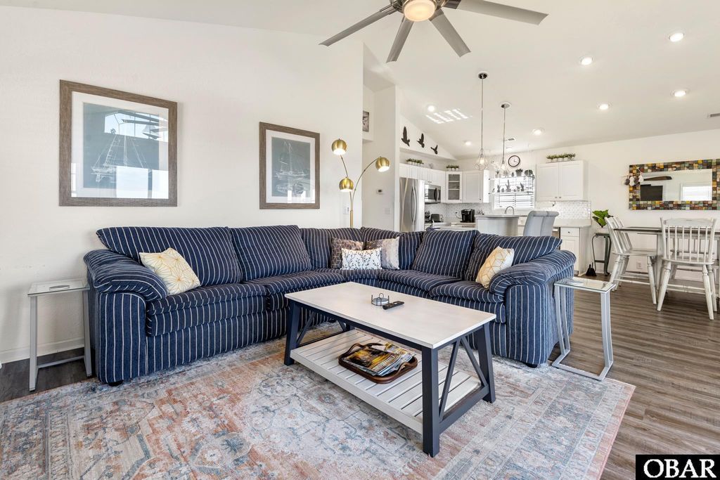 Image 7 of property listing at 3505 Bay Drive Lot 7, Kitty Hawk, NC 27949