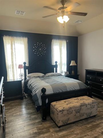 1328 Switchgrass Road, Edmond, OK 73013