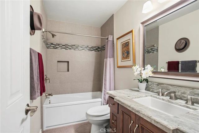 6028 E Montefino Lane, Anaheim Hills, CA 92807