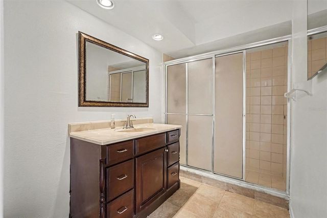 18302 AINTREE COURT, Tampa, FL 33647