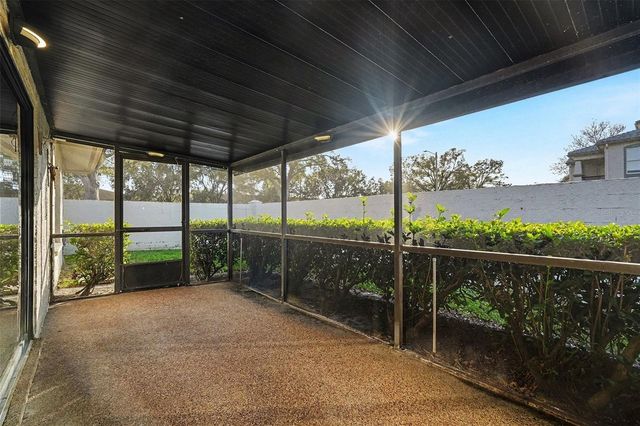 18302 AINTREE COURT, Tampa, FL 33647