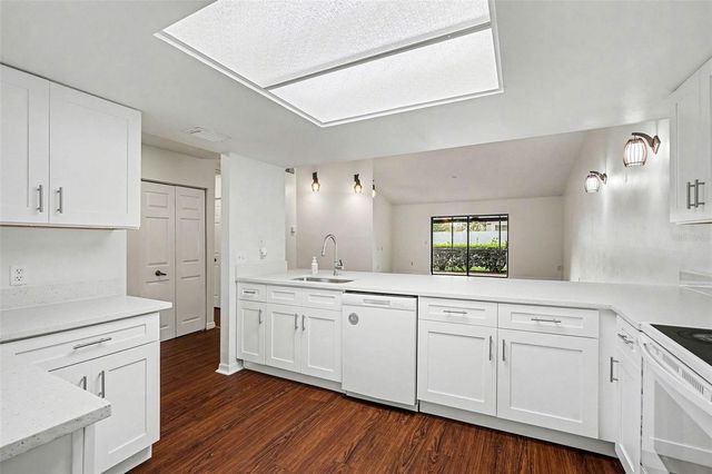 18302 AINTREE COURT, Tampa, FL 33647