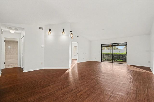 18302 AINTREE COURT, Tampa, FL 33647