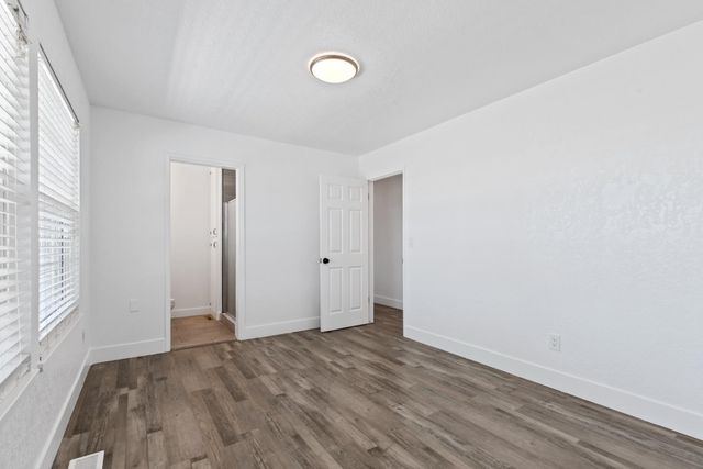 10606 Pioneer Ave, Oakdale, CA 95361
